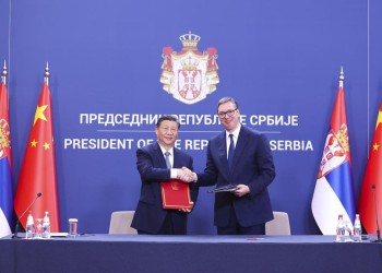 (240508) -- BELGRADE, May 8, 2024 (Xinhua) -- Chinese President Xi Jinping and Serbian President Aleksandar Vucic sign a joint statement on the building of a China-Serbia community with a shared future in the new era, after their talks in Belgrade, Serbia, on May 8, 2024. In the joint statement, the two countries decided to deepen and elevate the China-Serbia comprehensive strategic partnership. (Xinhua/Huang Jingwen)
